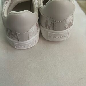 Michael Kors Cream Sneakers Minimalist Design